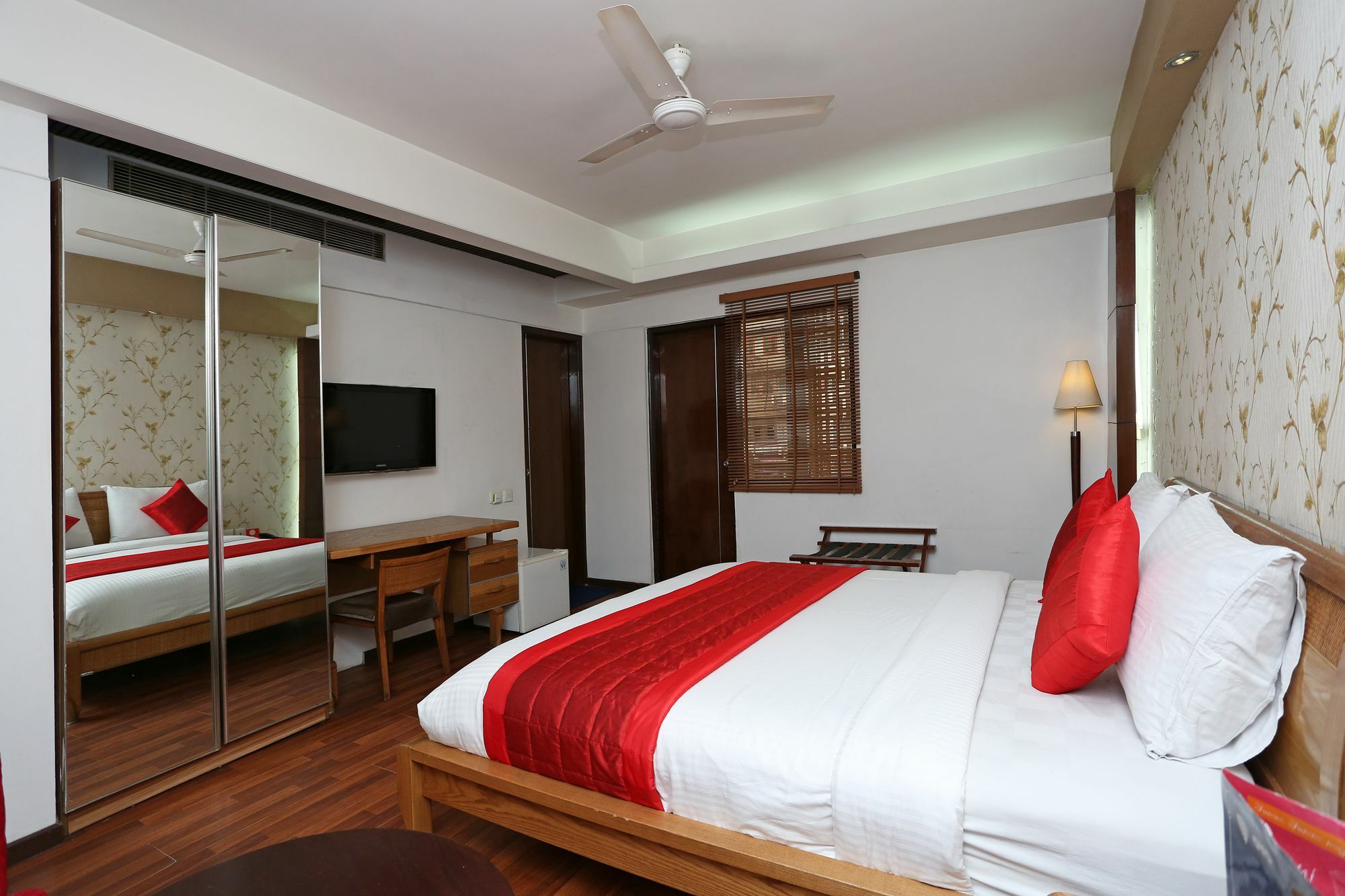 Sisley The Boutique Hotel Yeni Delhi Dış mekan fotoğraf